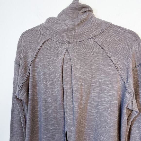 Free People We the Free Split Back Hi-Lo Turtleneck Top Stone Gray Small Lagom - Picture 7 of 13